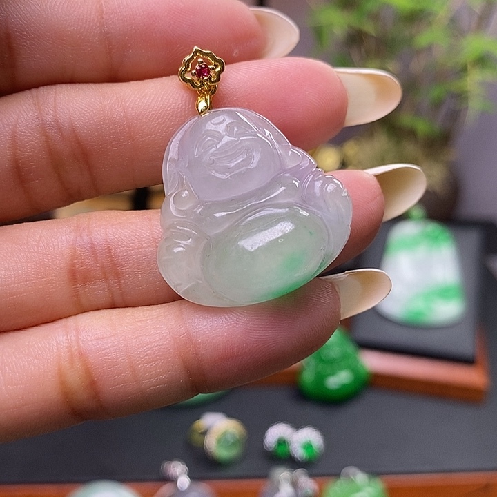 翡翠未镶嵌吊坠(赠链)