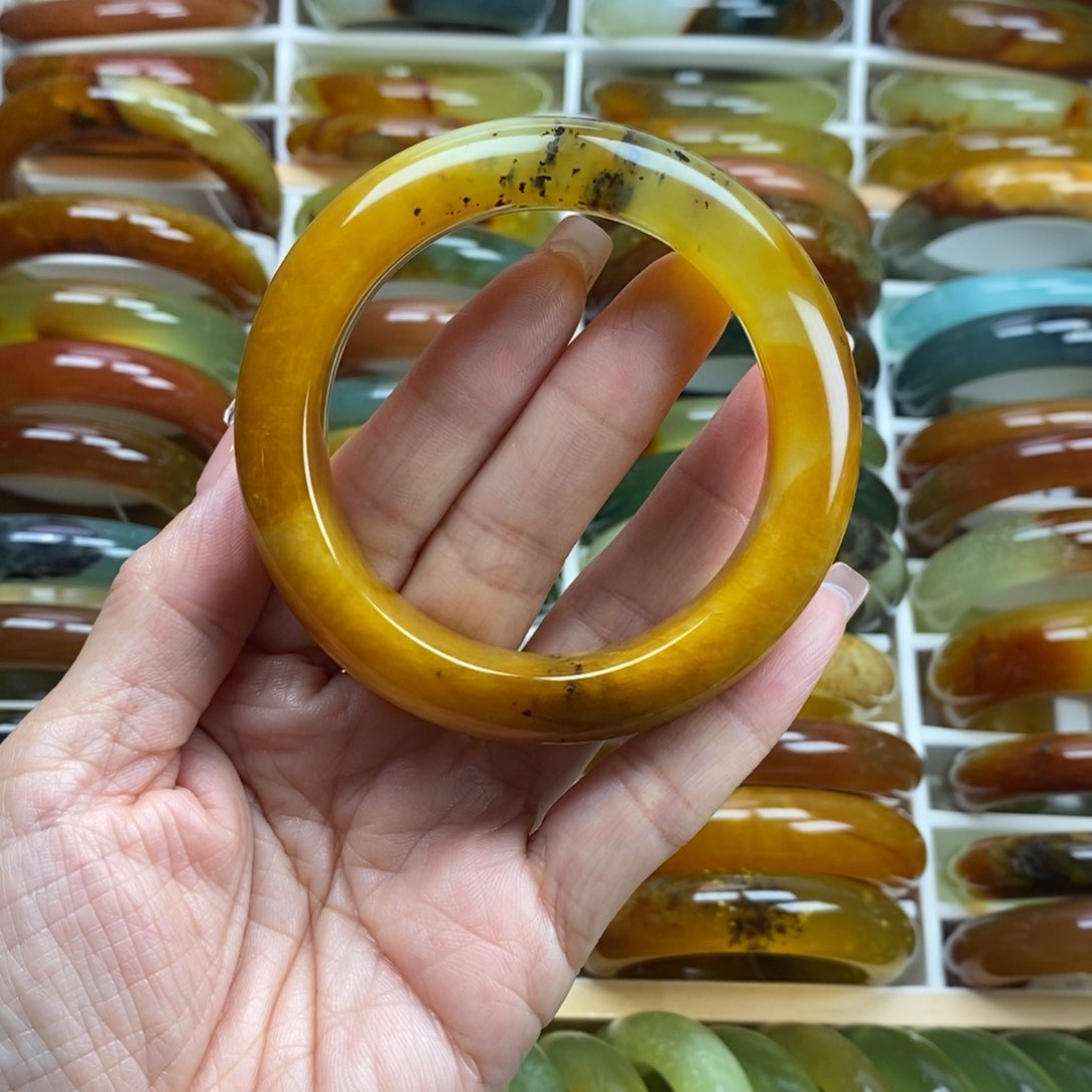 未镶嵌蛇纹石玉手镯56