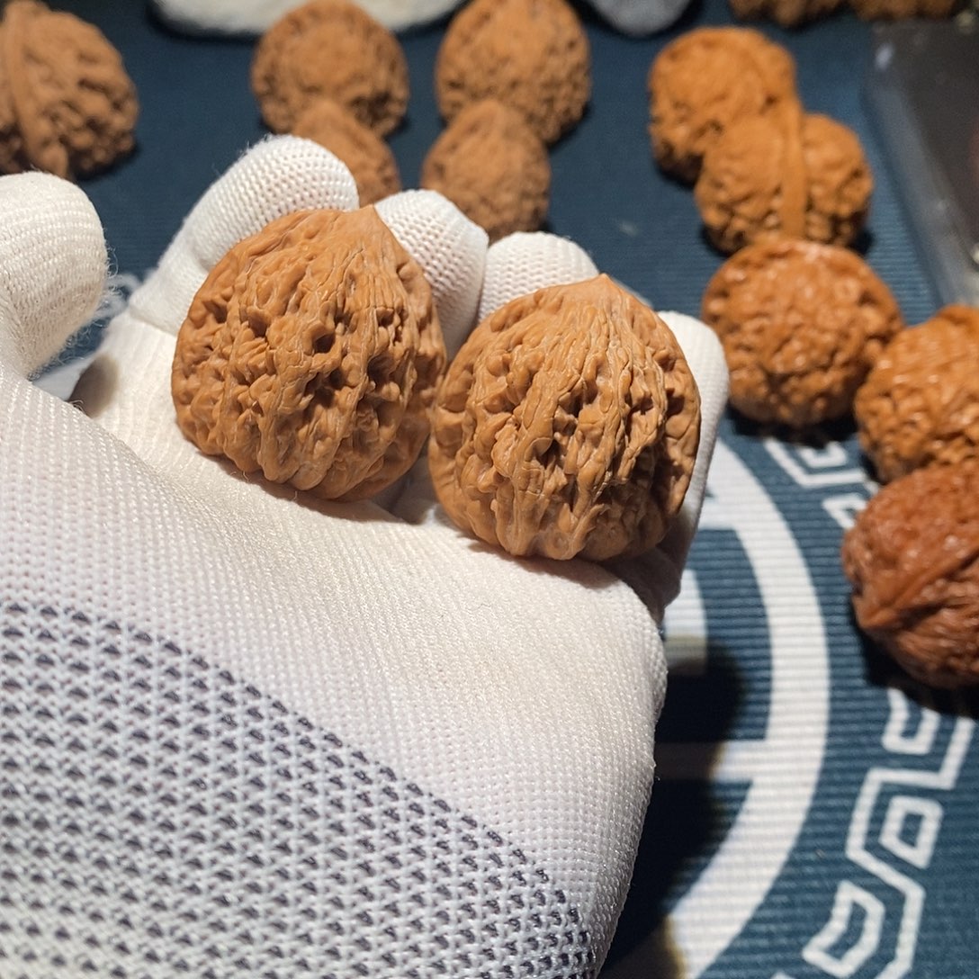 文玩核桃把件虎头