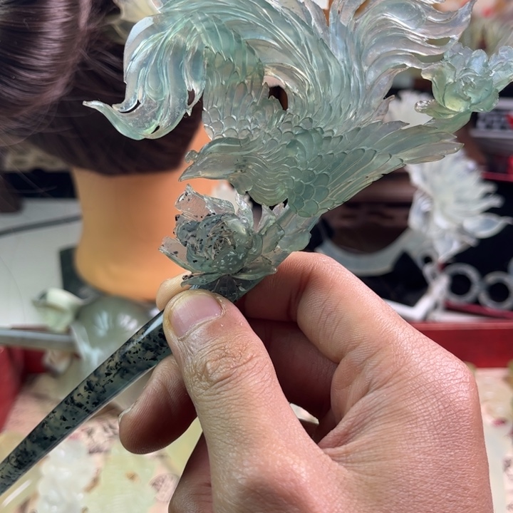 蛇纹石玉发饰合金霖*