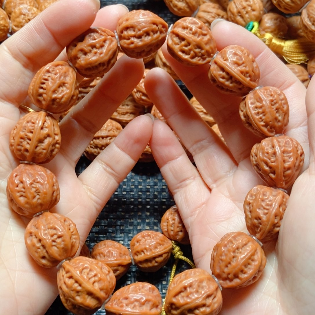 文玩核桃手串水滴