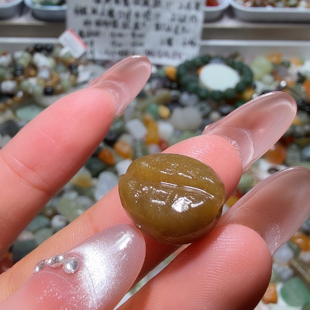 和田玉未镶嵌珠宝奇石