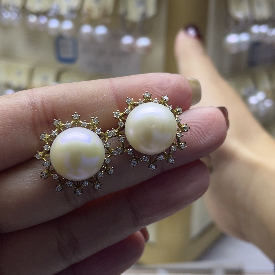 淡水珍珠银S925镶嵌耳饰