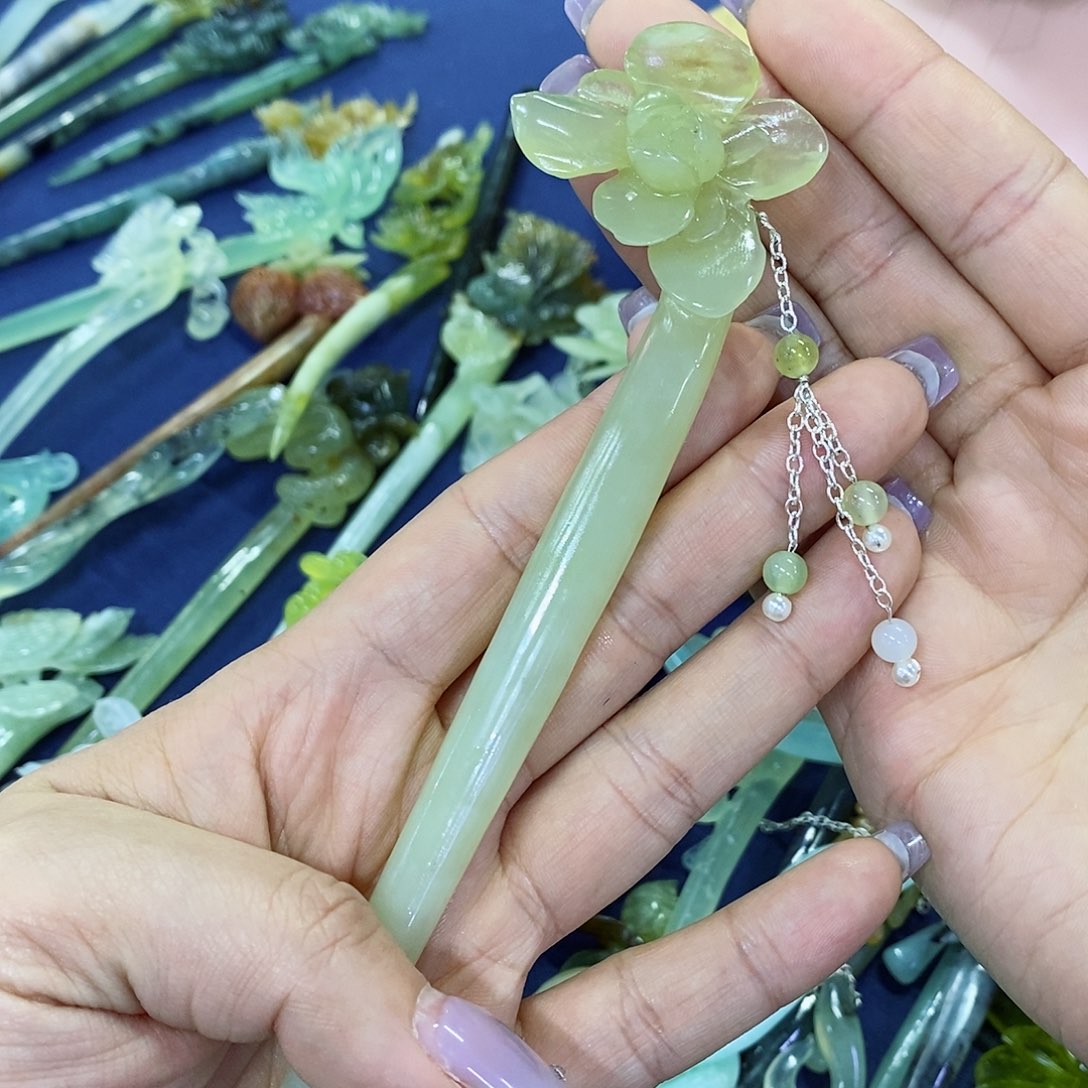 蛇纹石玉发簪未镶嵌