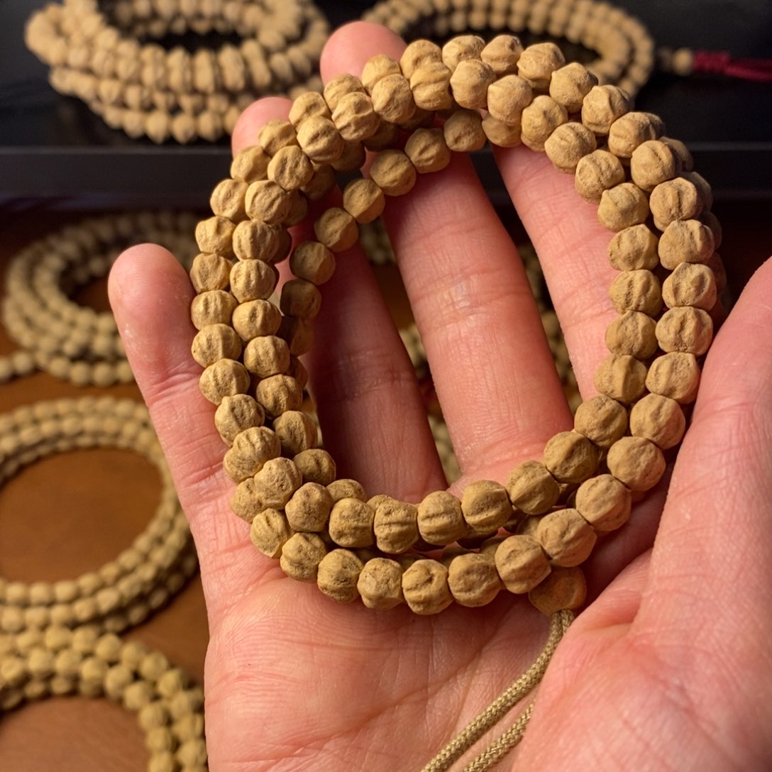 柏香籽/百香籽手串?****e