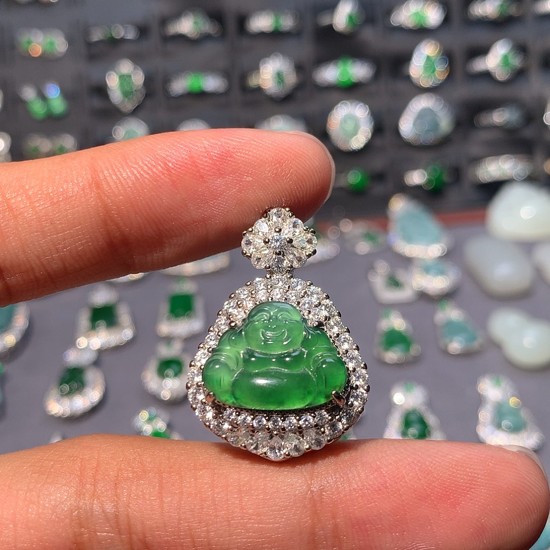 翡翠未镶嵌吊坠(不含链)