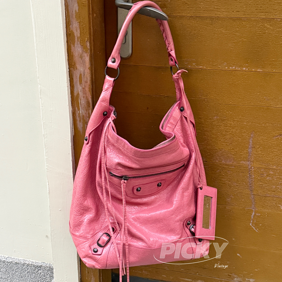 95新 Balenciaga/巴黎世家 粉色 油蜡牛皮 流苏带镜子hobo单肩包 