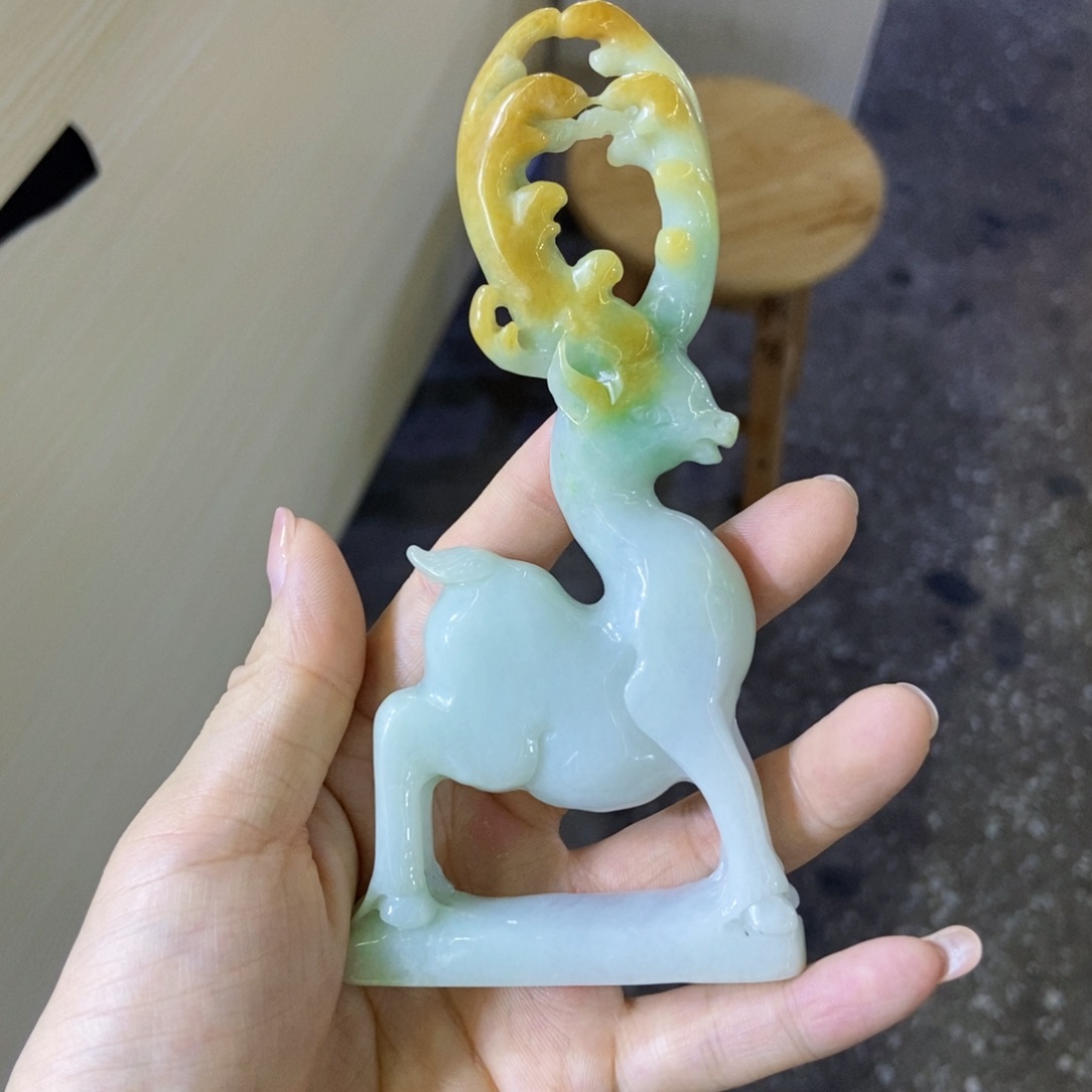 未镶嵌摆件翡翠哈***宝好看的翡翠小鹿