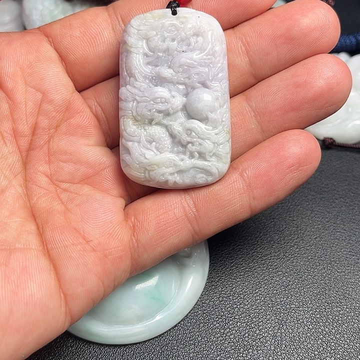 和田玉（糖玉）吊坠(不含链)未镶嵌