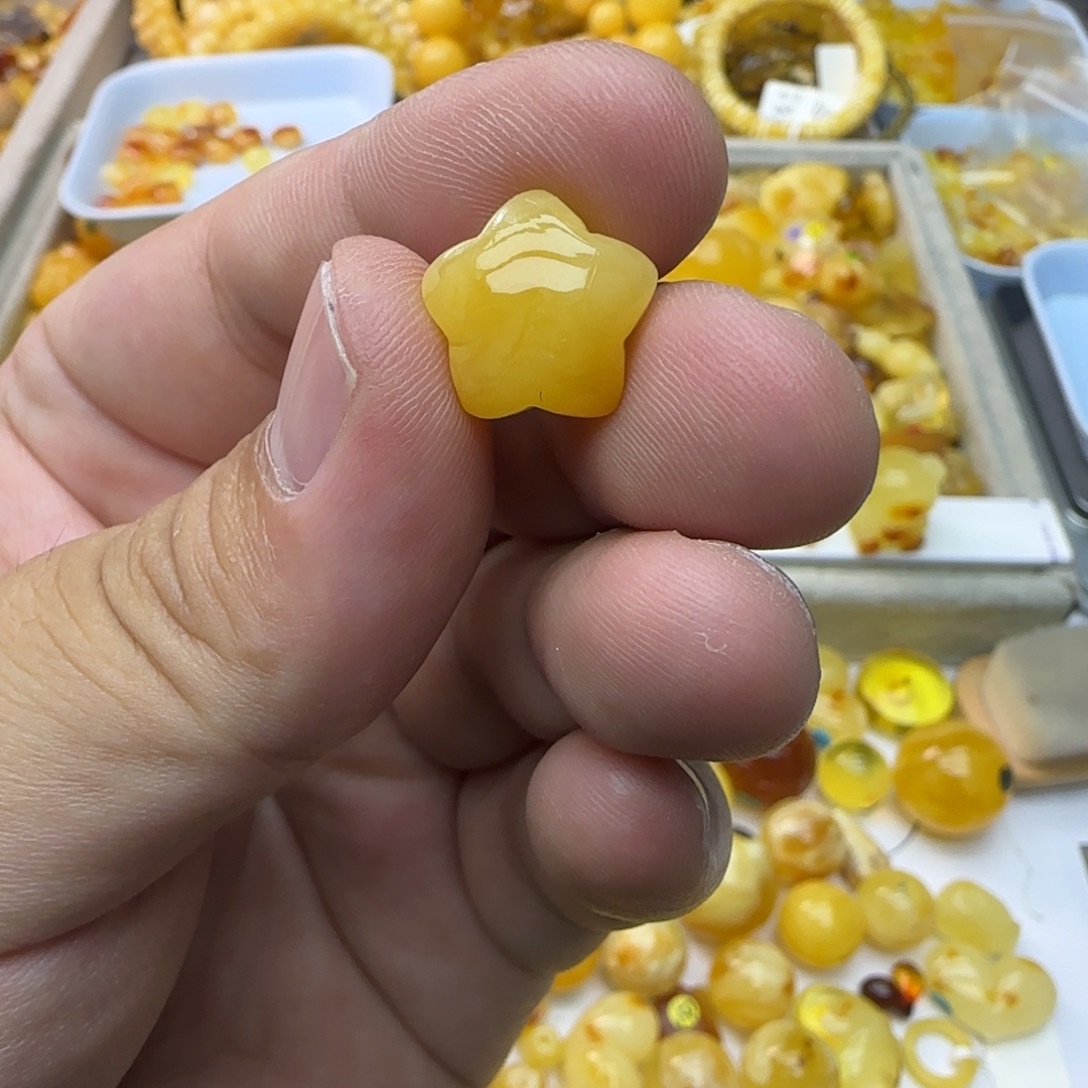 琥珀未镶嵌裸石1克