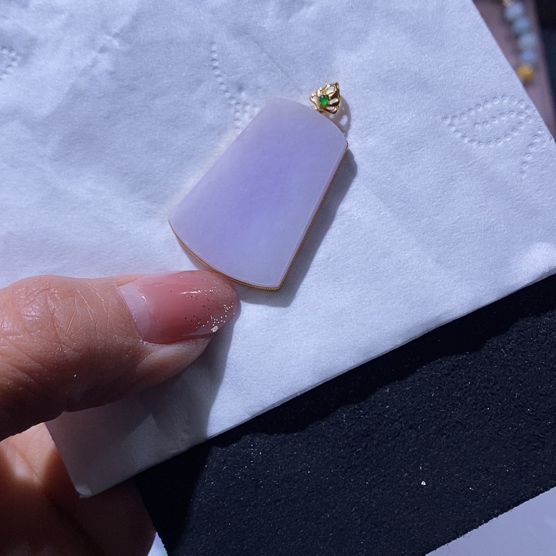 翡翠吊坠(不含链)18K金镶嵌