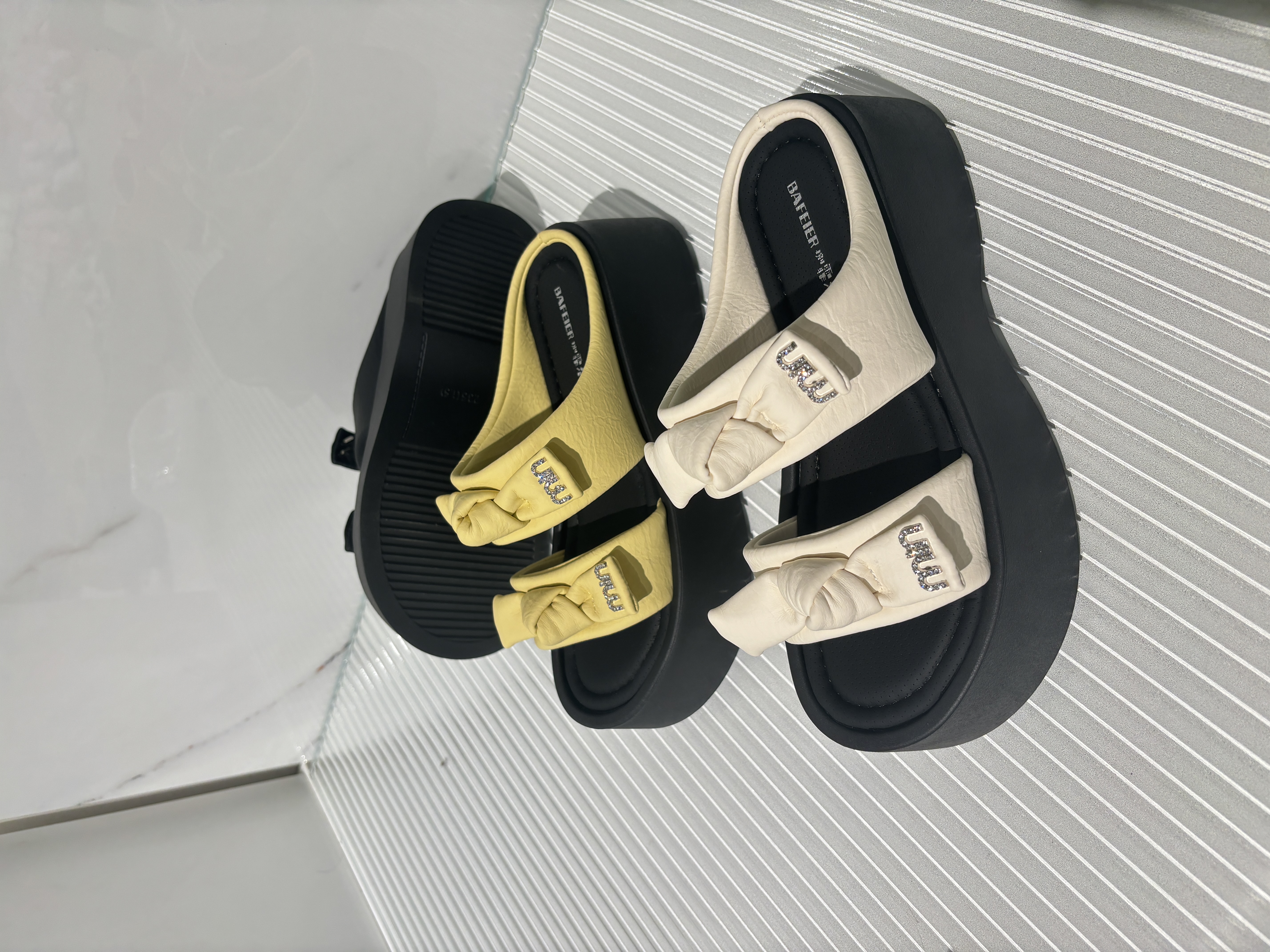 厚底增高时尚凉拖外穿时尚百搭休闲女鞋25年新款网红凉拖鞋9903