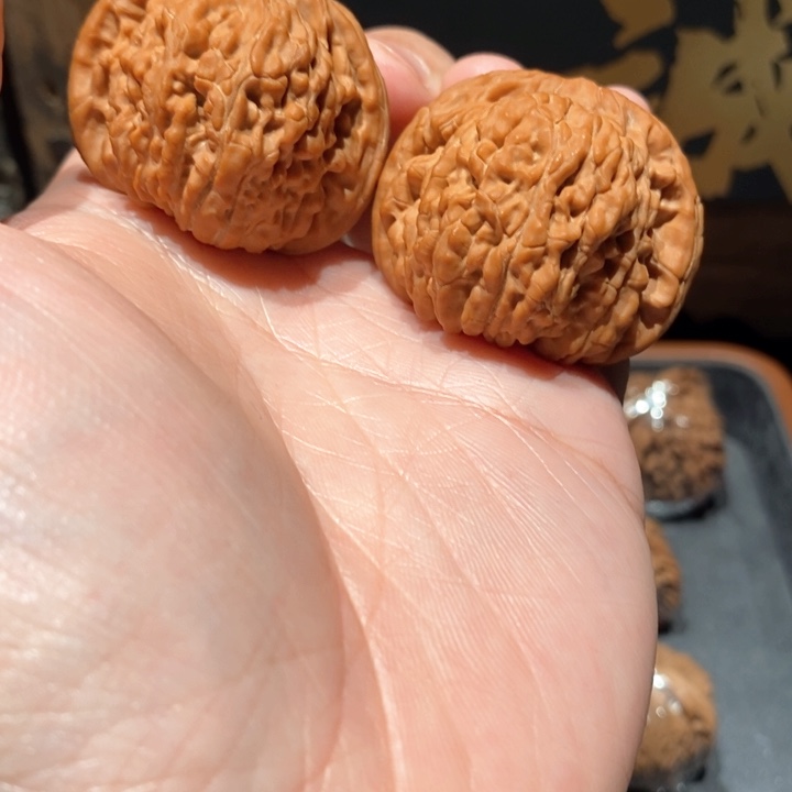 文玩核桃吊坠顺21年汉高楼