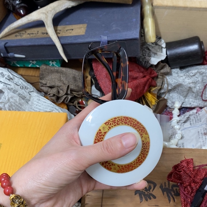 瓷片哈中古工艺品一件