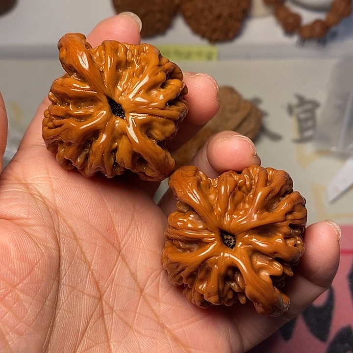 西***人文玩核桃把件虎头