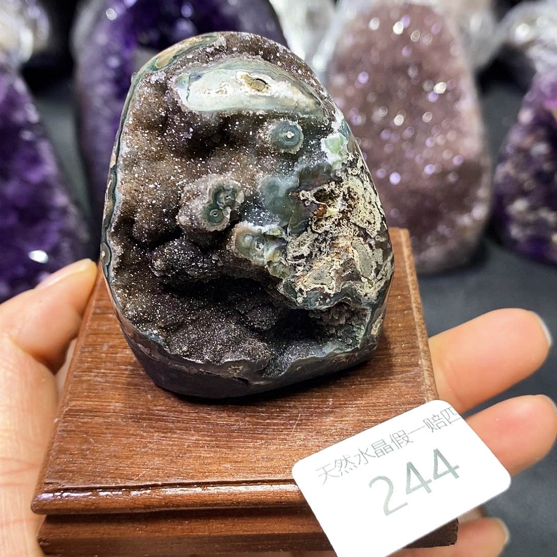 水晶大型摆件（非配饰）未镶嵌