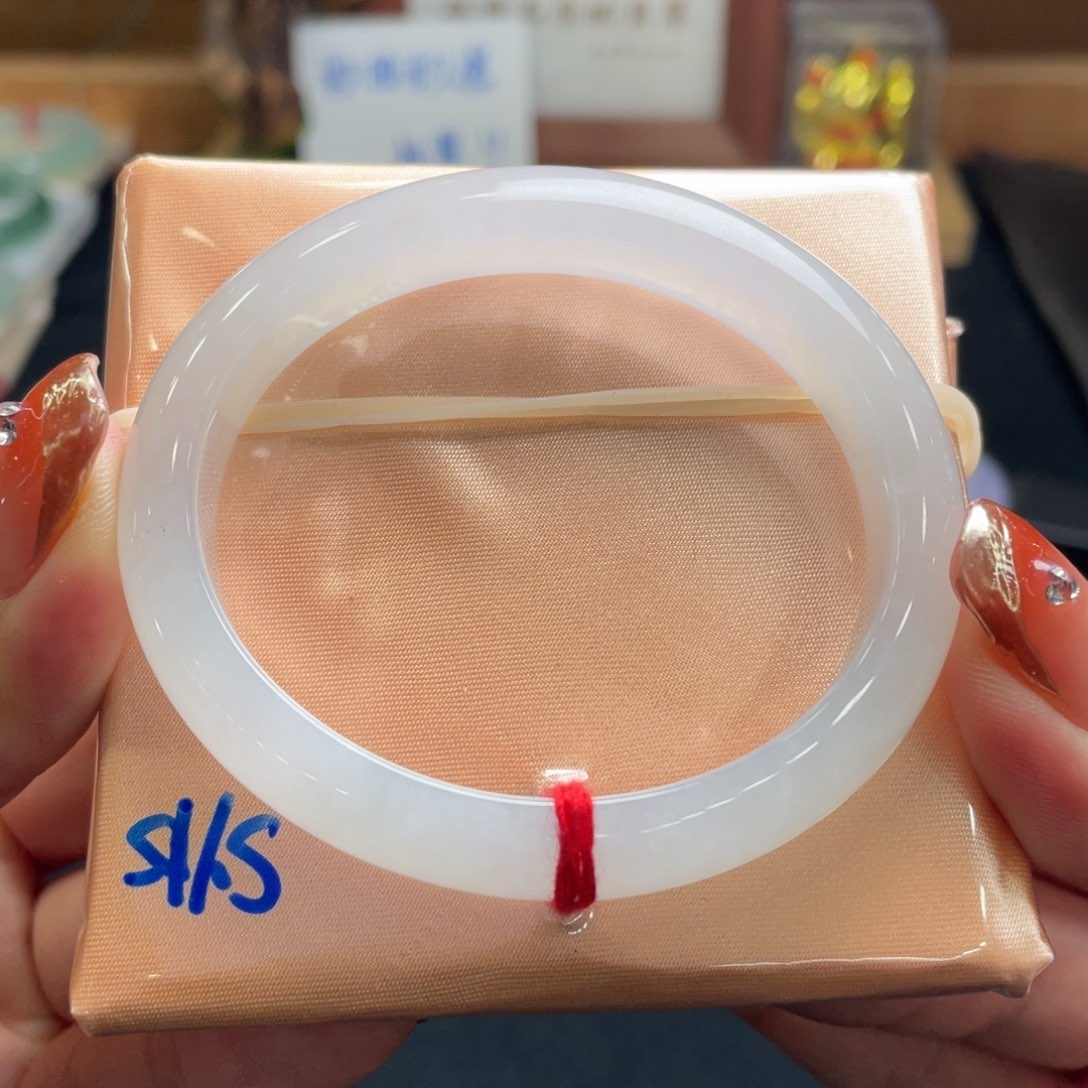 翡翠手镯未镶嵌翡翠56贵妃