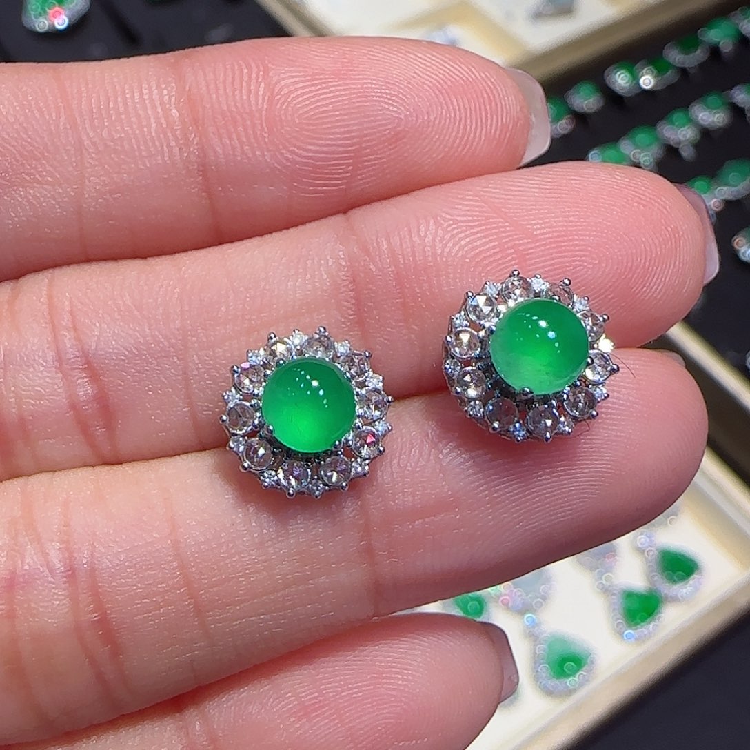 翡翠耳钉18K金镶嵌耳钉