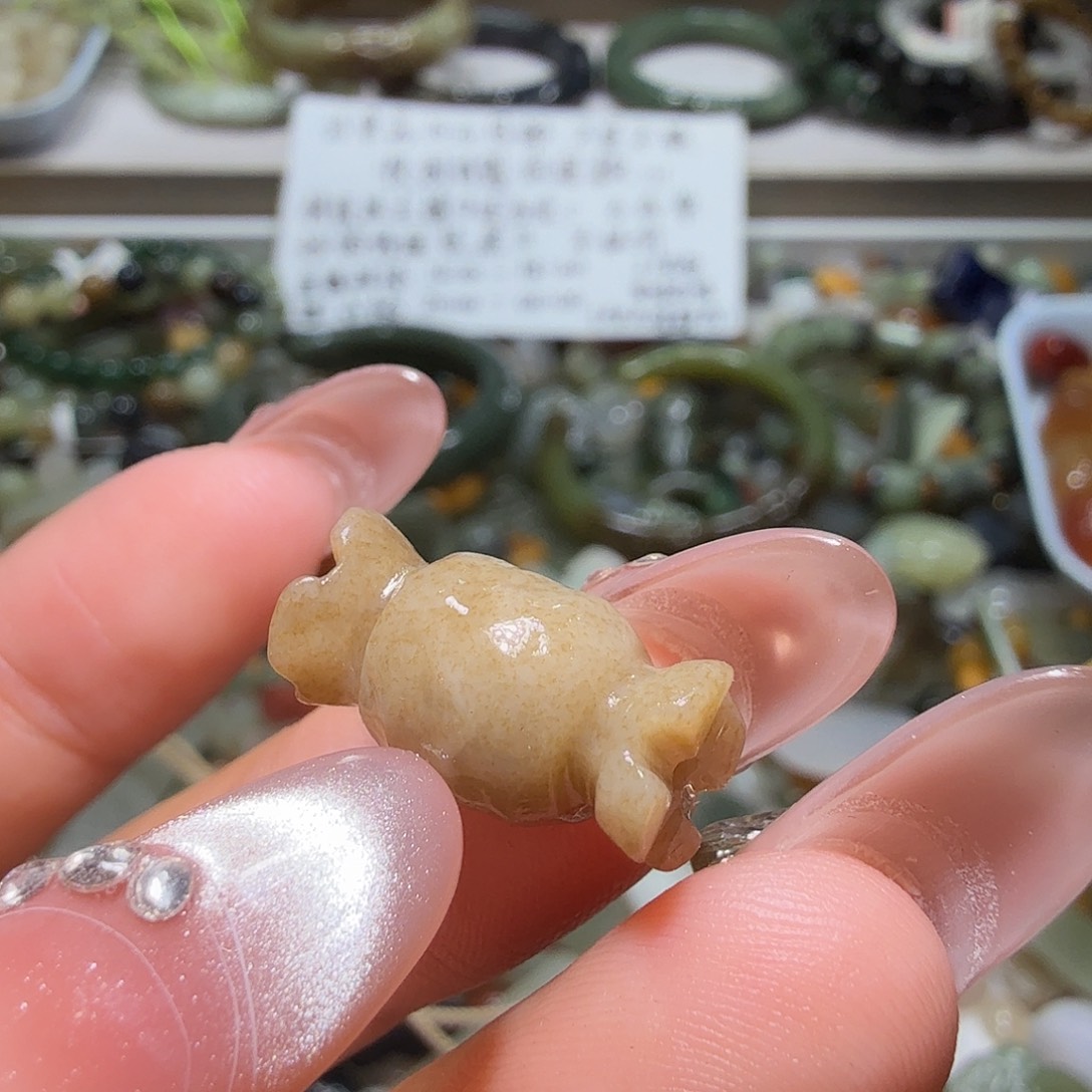 和田玉未镶嵌珠宝奇石