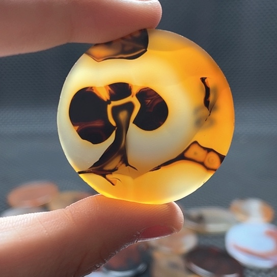 玛瑙/玉髓颈饰未镶嵌