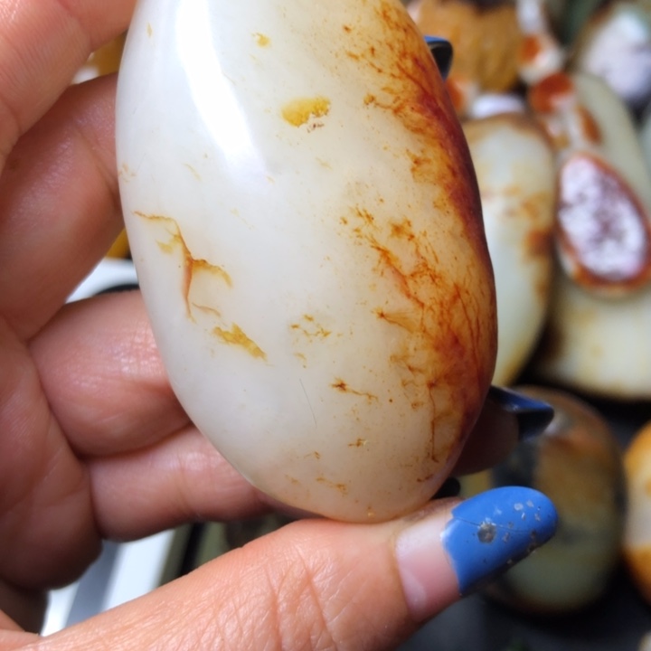 祥***境和田玉未镶嵌珠宝奇石