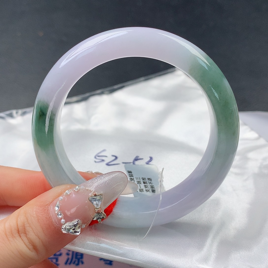 翡翠手镯未镶嵌015正53