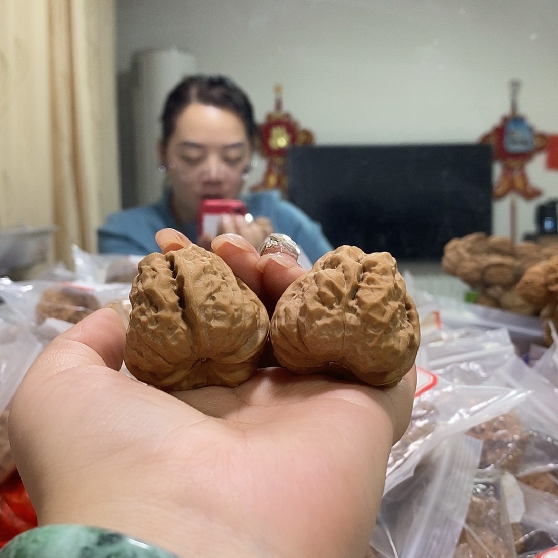 把件文玩核桃边38肚41.5蛤蟆头有修