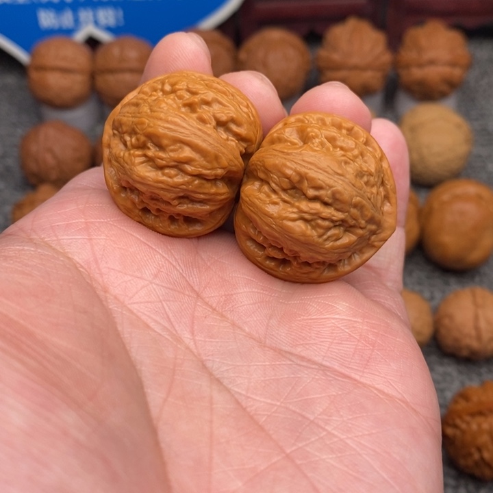 文玩核桃把件智****任胖头陀