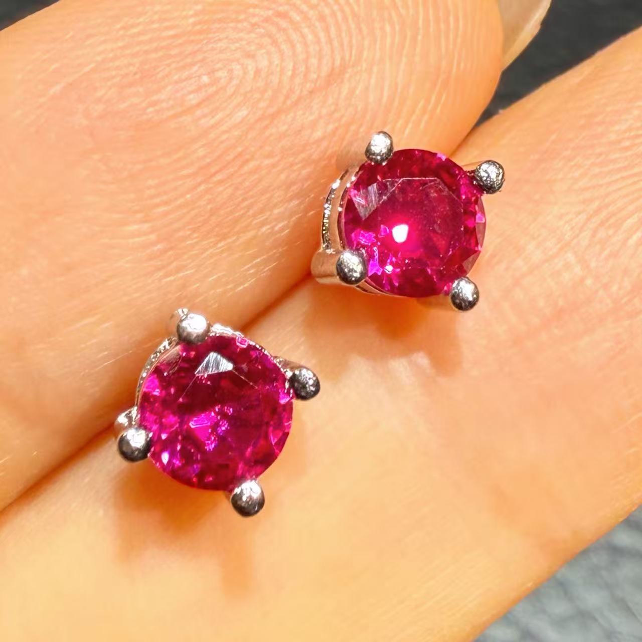 典藏轻奢-红宝石-高精切宝石耳钉YE-1359