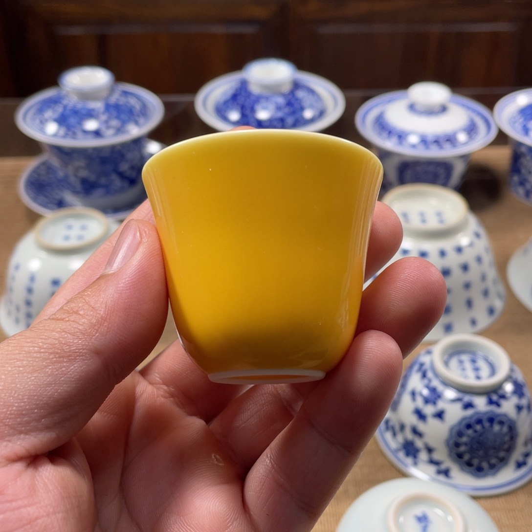 晓芳窑黄釉清泉杯