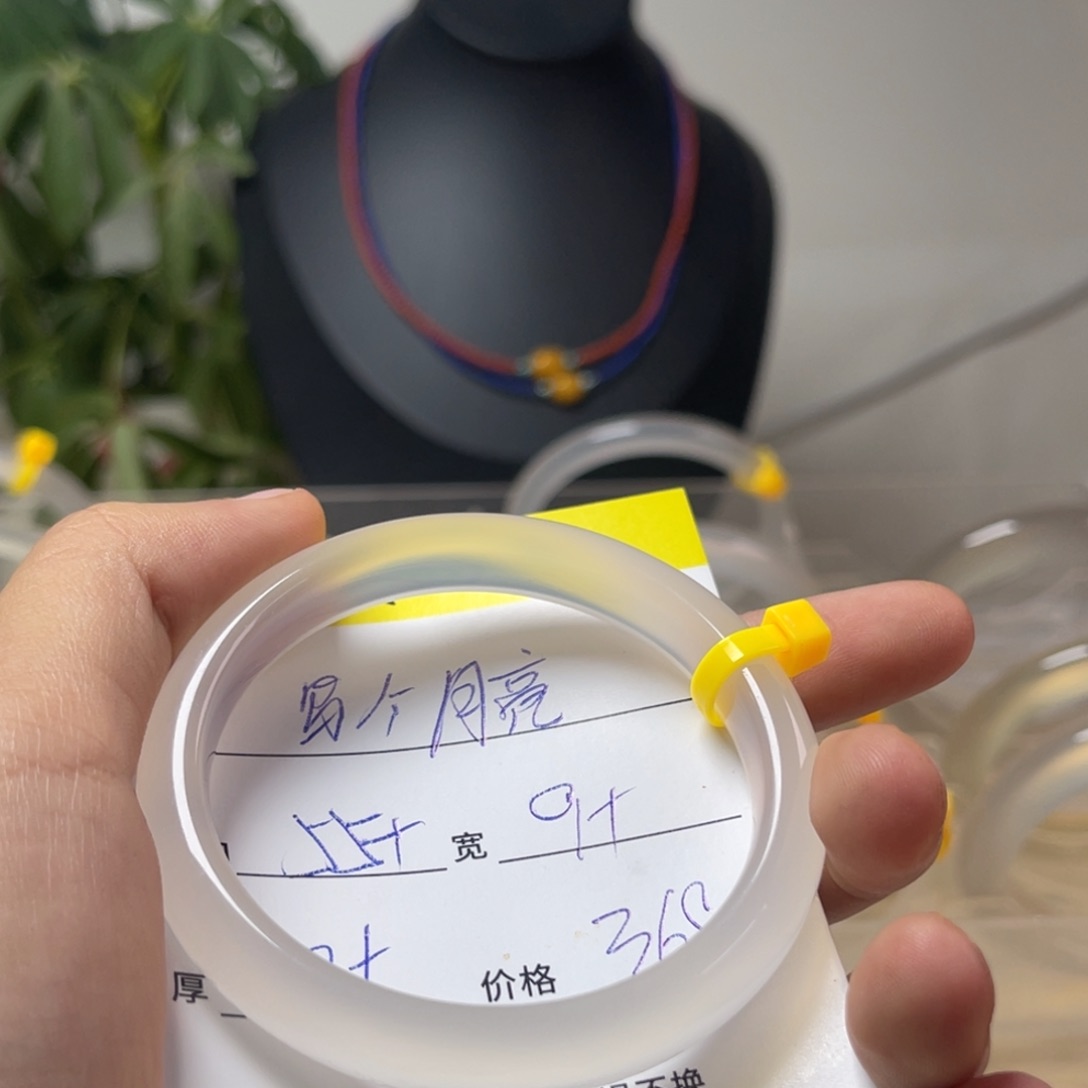 石英质玉银S925镶嵌耳钉写**亮