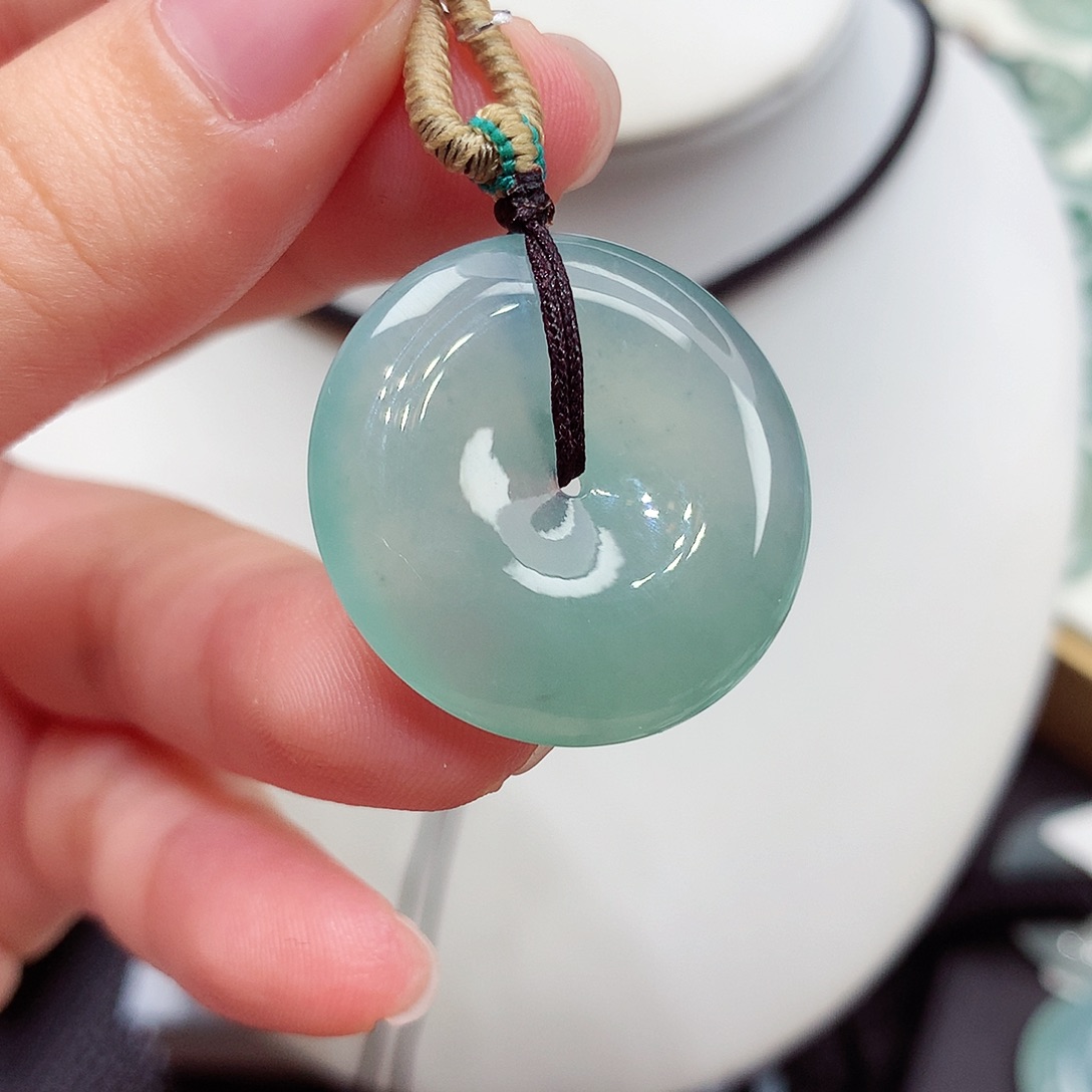 颈饰未镶嵌翡翠翡翠37，26.5/5.3