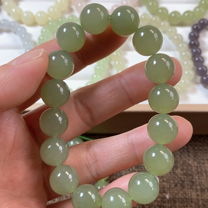 和田玉手串未镶嵌哇**嚓