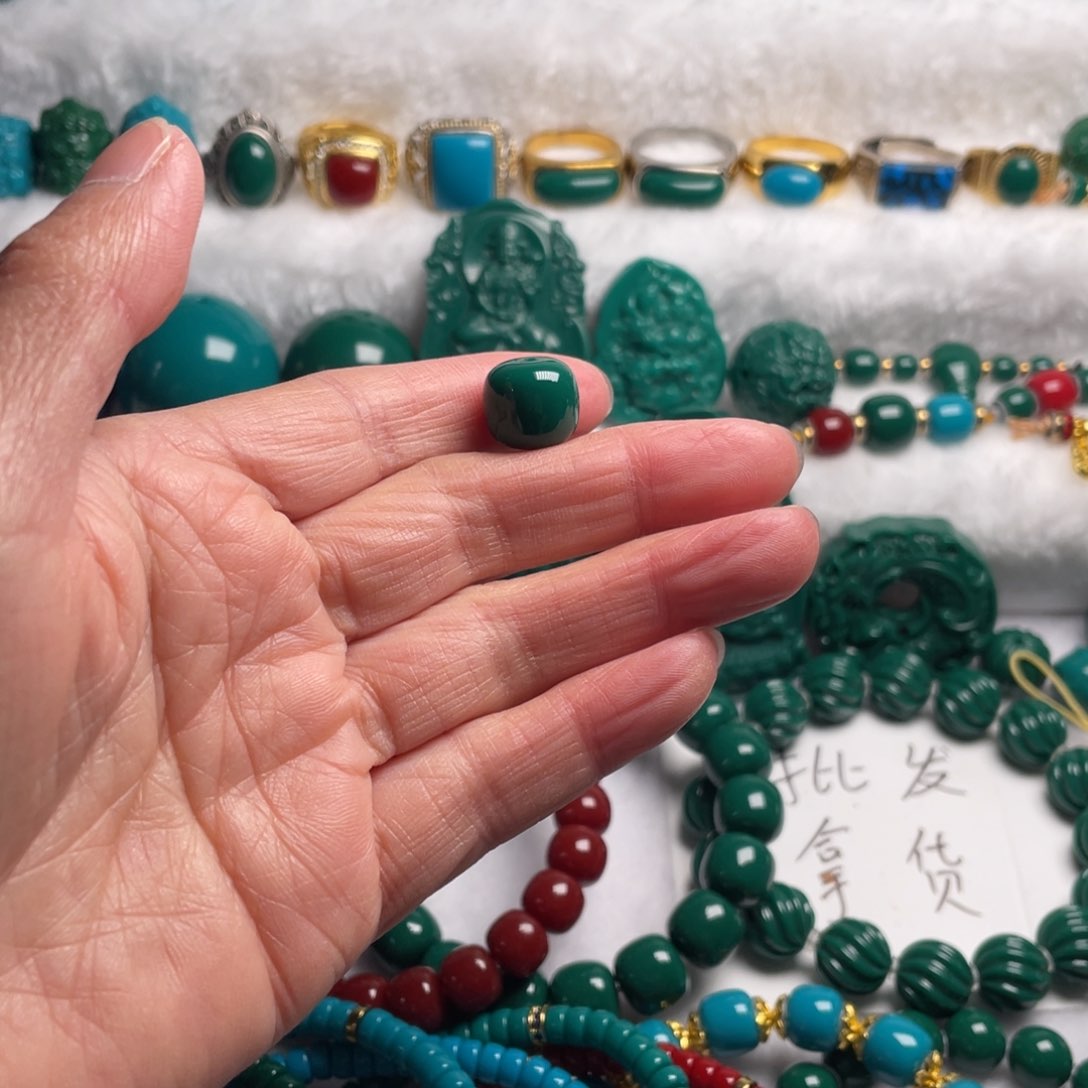 石材愤****?卡12老油绿