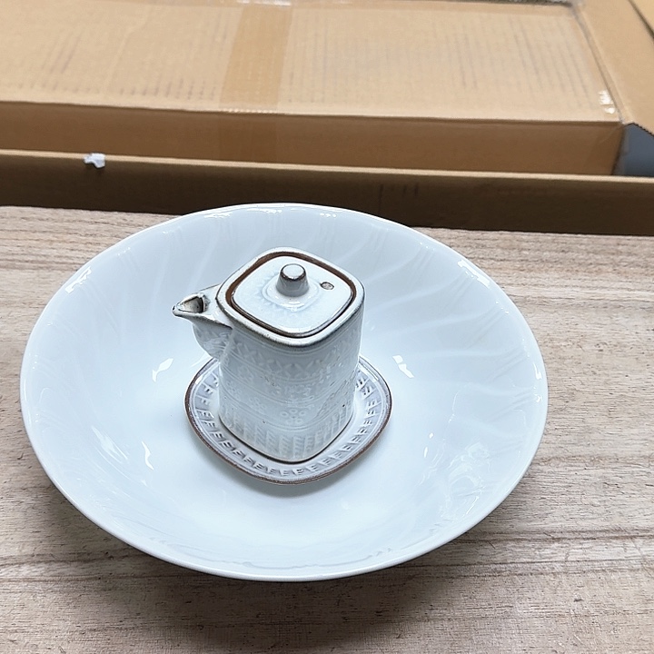 瓷片瑕哈哈哈哈哈哈哈