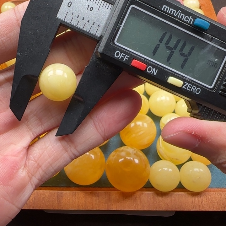 蜜蜡未镶嵌珠宝奇石天然301