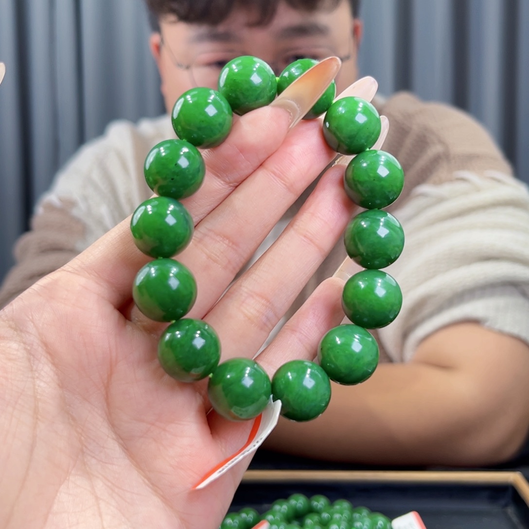 和田玉未镶嵌手串天然和田玉俄碧辣阳绿手串16