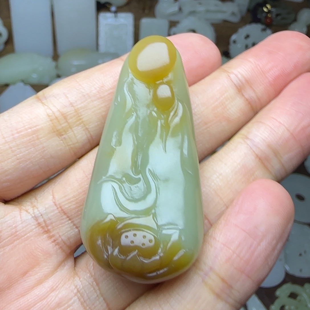 和田玉未镶嵌挂件