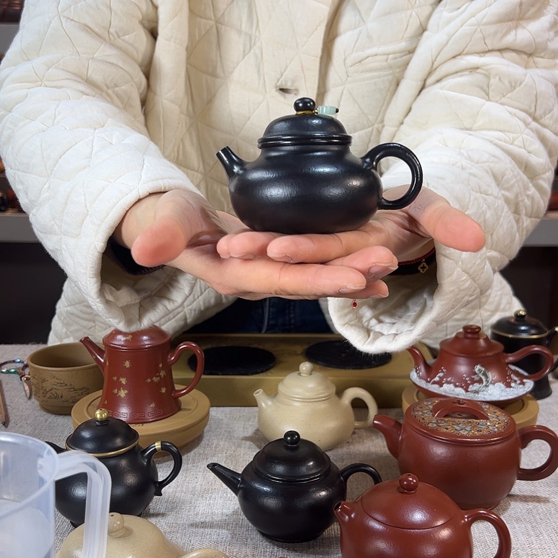 紫砂茶壶磊****4朱泥焐灰 容天 130cc