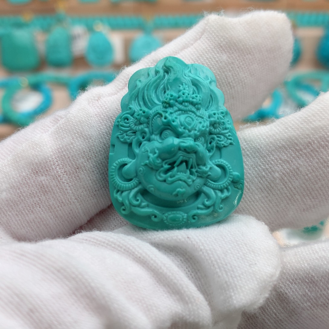 绿松石未镶嵌珠宝奇石11.3克