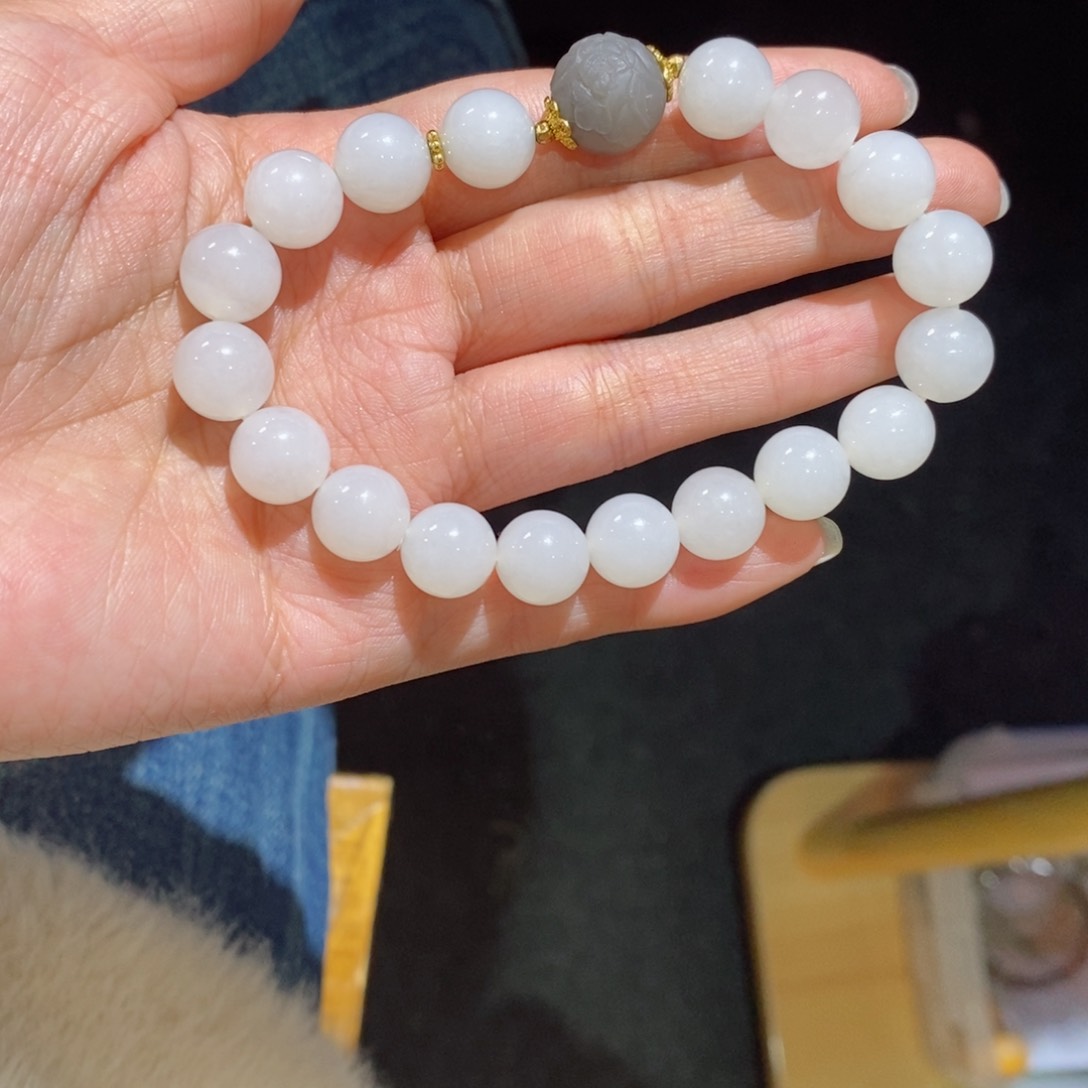 和田玉手串未镶嵌