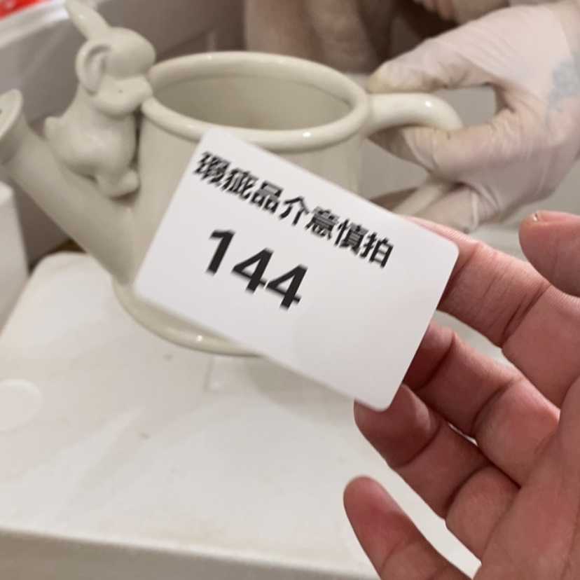 【闪购商品】摆件W****h陶瓷摆件瑕疵特卖。