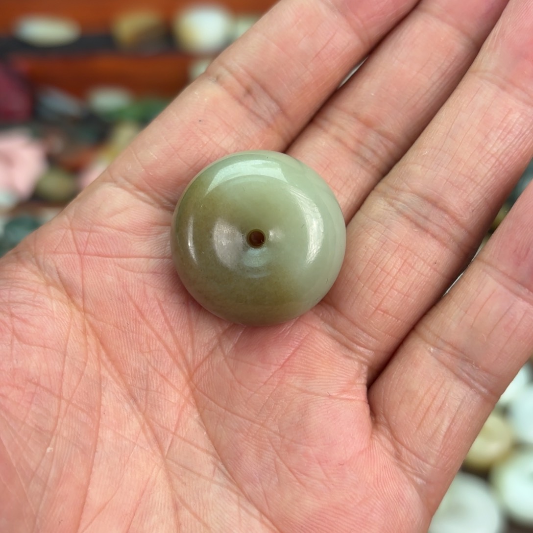 和田玉（糖玉）颈饰未镶嵌浅***心