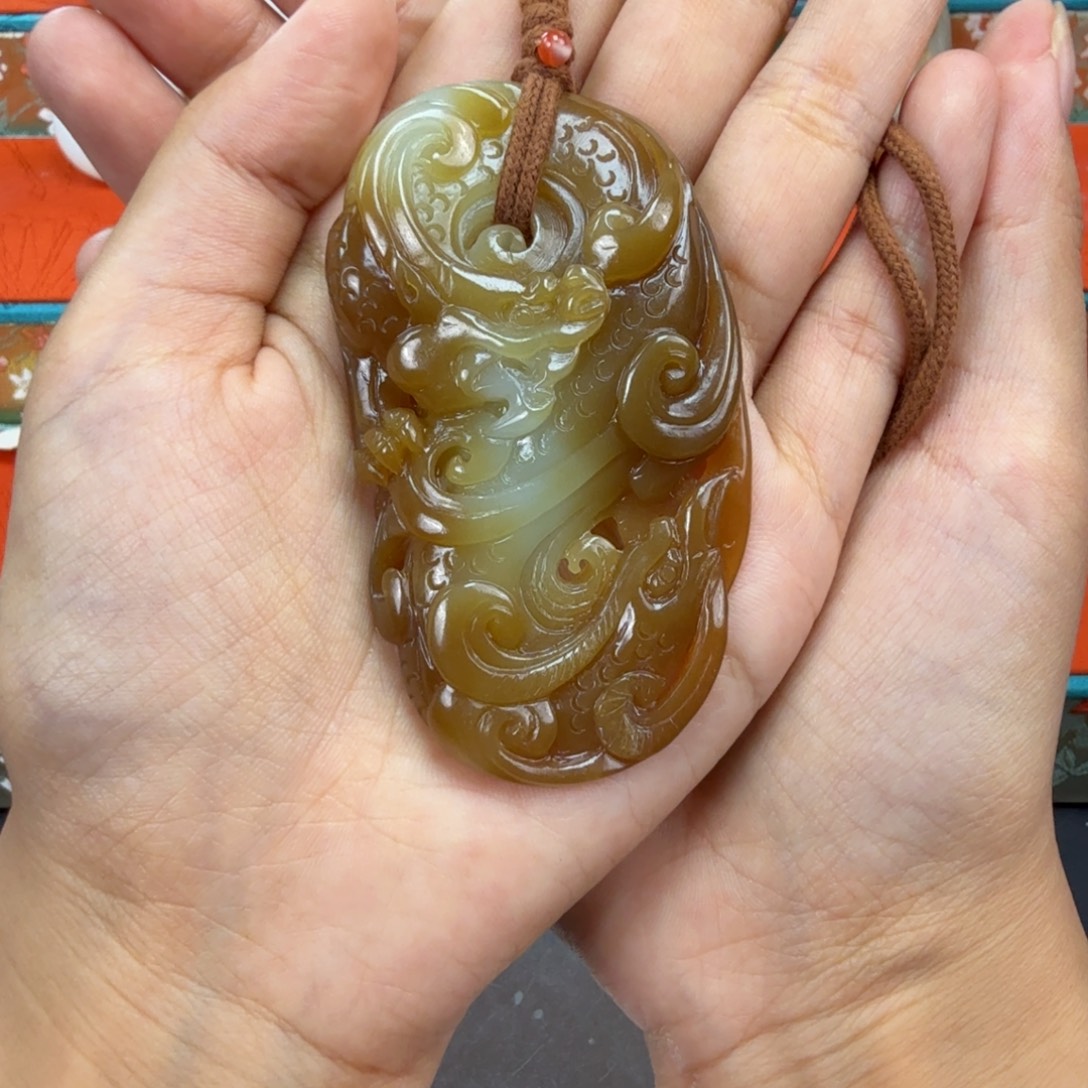 就***玩颈饰未镶嵌和田玉