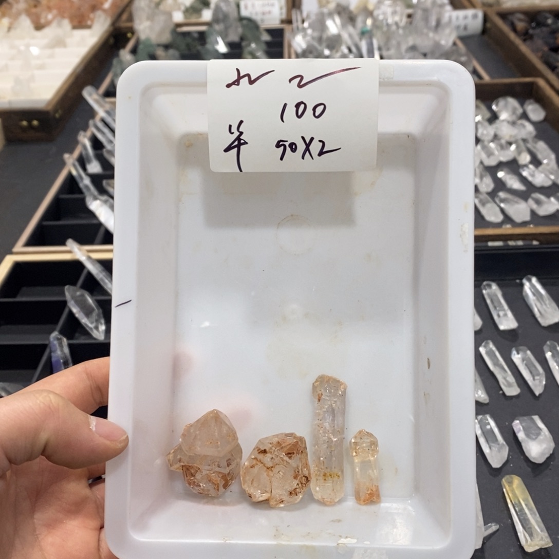 水晶水晶、水晶、水晶未镶嵌小**?