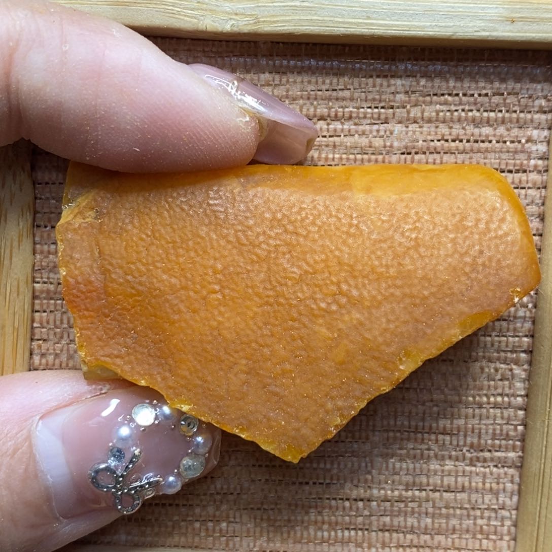 定制琥珀未镶嵌陈