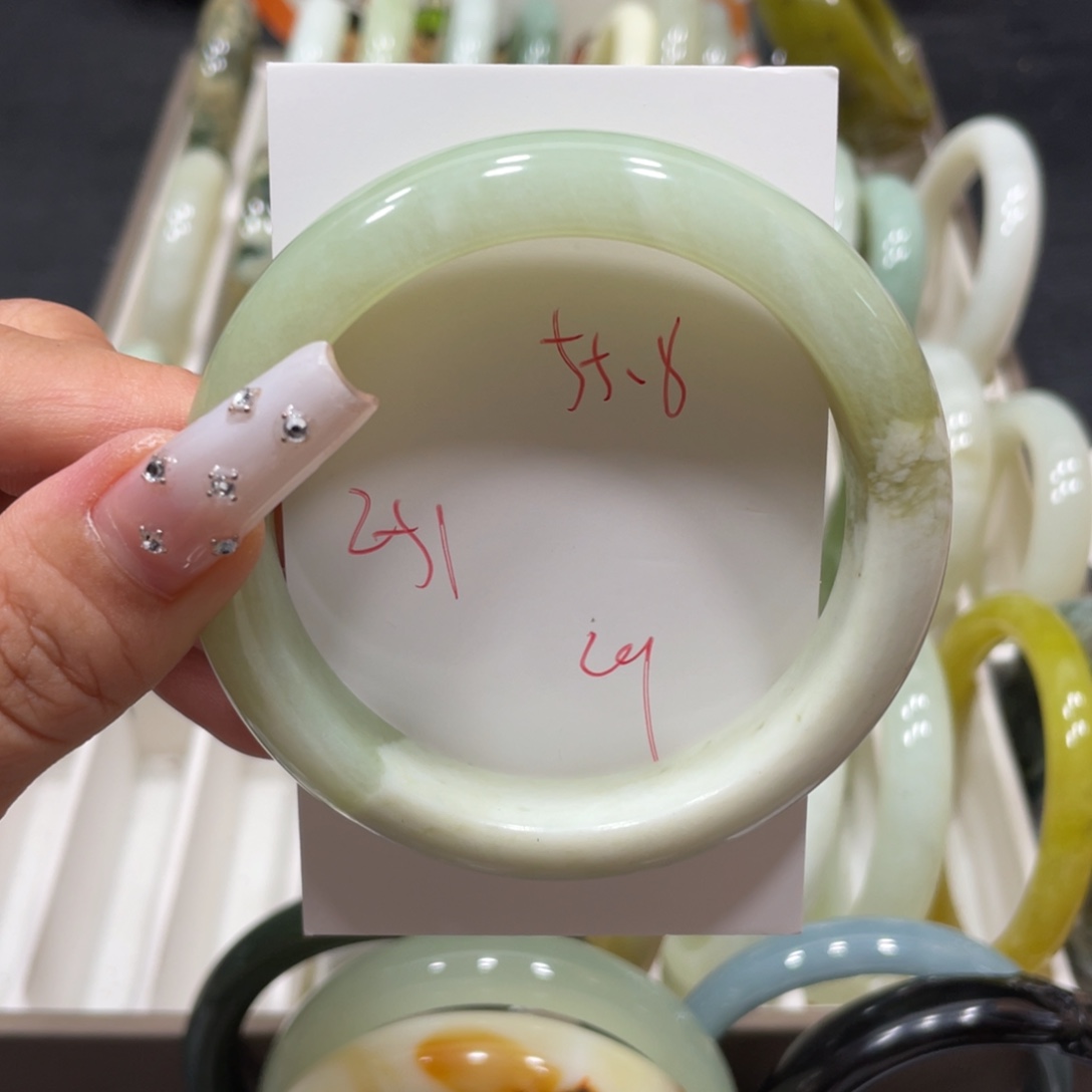 未镶嵌蛇纹石玉手镯