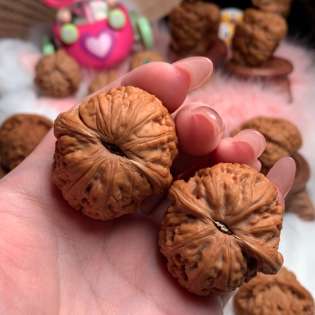 许***哲文玩核桃把件40平谷元宝