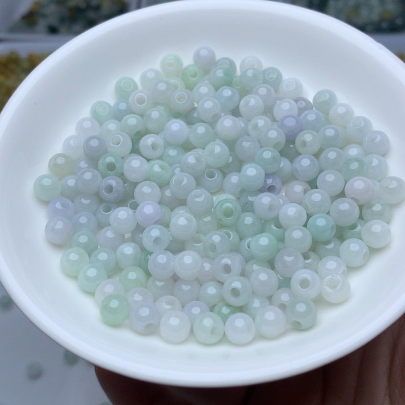 【闪购商品】翡翠手链未镶嵌卡6冰绿白大孔珠100颗