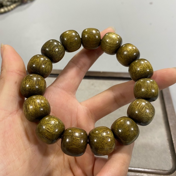 A14乌金金丝楠桶珠卡1.6单圈手串